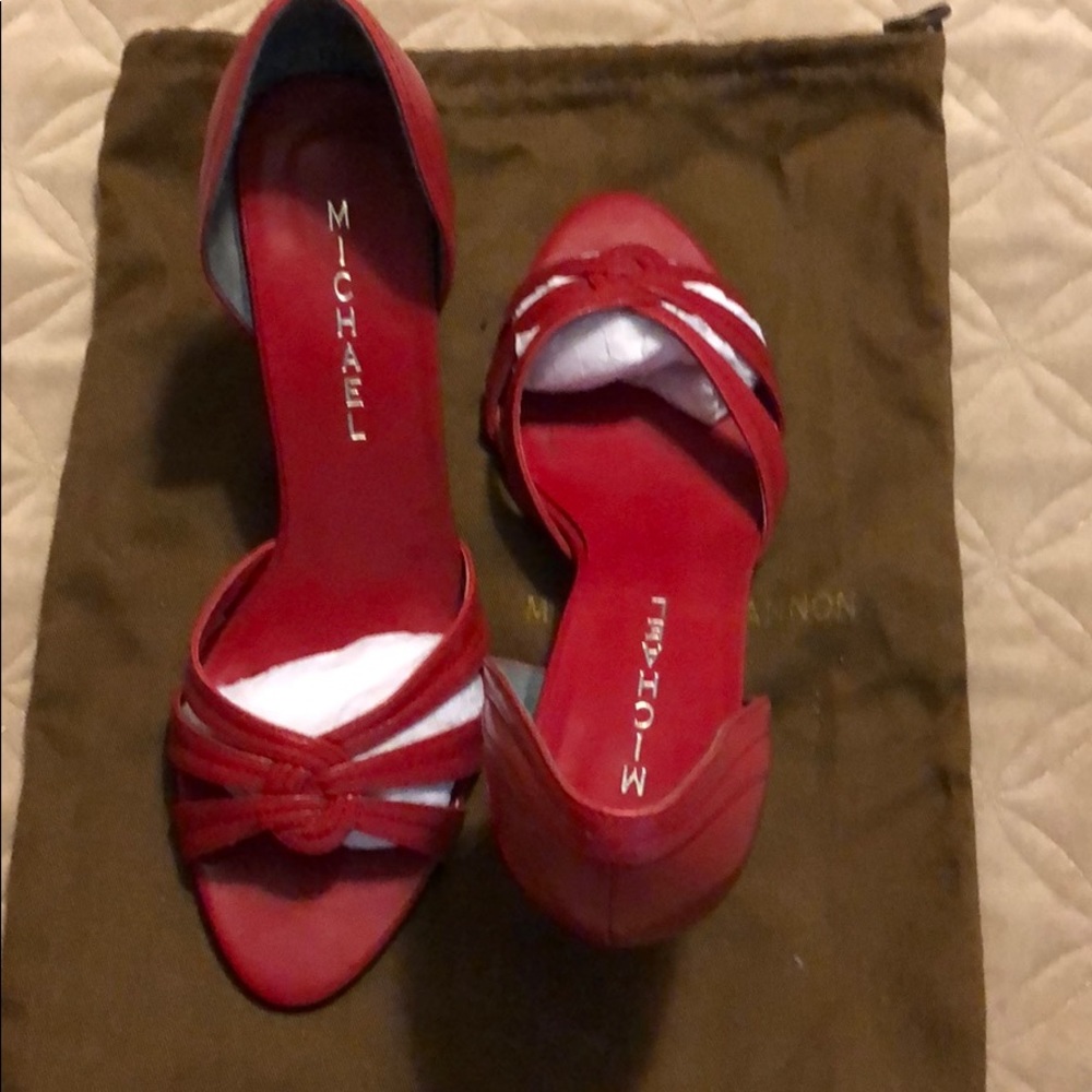 Heels - Picture 3 of 4